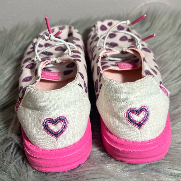 Hey Dude Wendy Hearts PS Girls Pink Women's Heart Patterned Shoes Size Y5 / L6 - Picture 8 of 10